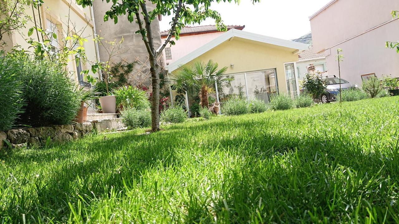 Aurelia Rooms Mostar Bagian luar foto